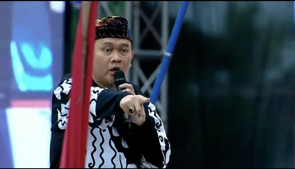 Sebut Penonton ‘Wong Ndeso’ di Kampanye Ganjar – Mahfud, Akun Sosmed Cak Lontong Diserang Netizen