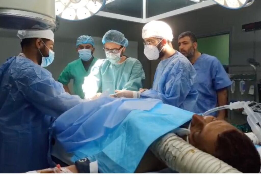 Dua Jurnalis Al Jazeera Terluka Parah dalam Serangan Udara Israel