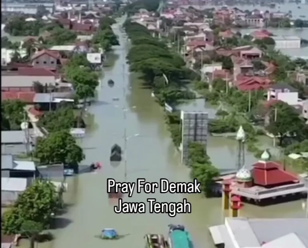 Banjir Demak Meluas Imbas 2 Tanggul Jebol, 11.400 Orang Mengungsi