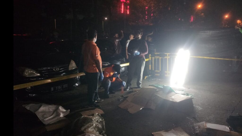 Sekeluarga Bunuh Diri Lompat dari Rooftop Apartemen di Jakarta