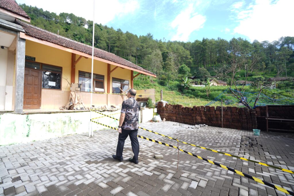 Tanahnya Gerak, Dusun Brau Kota Batu Direkomendasikan untuk Ditanami Pohon Tegakan