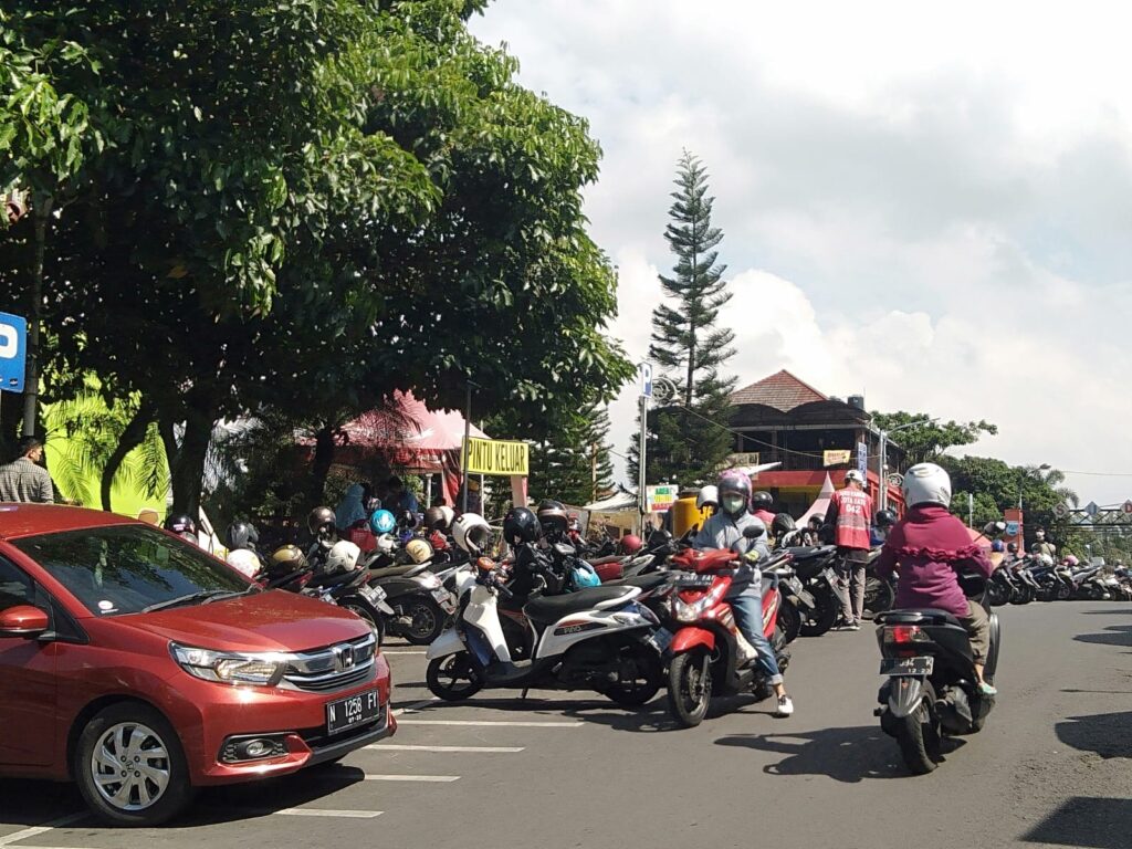 Jauh dari Target PAD, Realisasi Pendapatan Parkir Tepi Jalan Kota Batu Jadi Sorotan DPRD