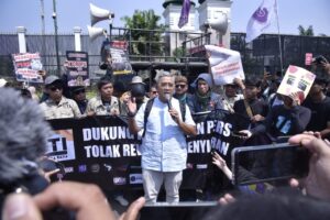 Aksi Massa Jurnalis Tolak RUU Penyiaran, Komisi 1 DPR RI Siap Kawal Proses Revisi