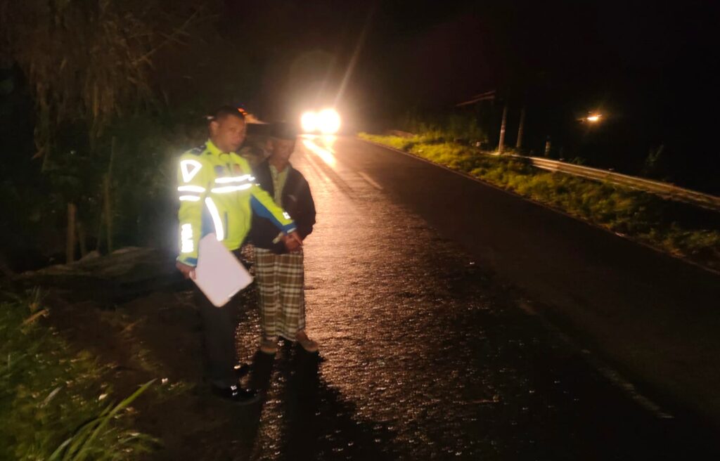 Driver Ojol Tewas karena Alami Kecelakaan Tunggal saat Bonceng Sang Istri