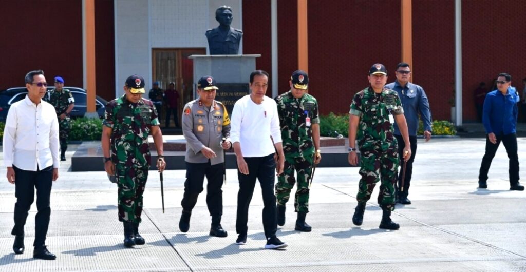 Berkunjung ke Sultra, Presiden Jokowi Resmikan Jalan dan Bendungan