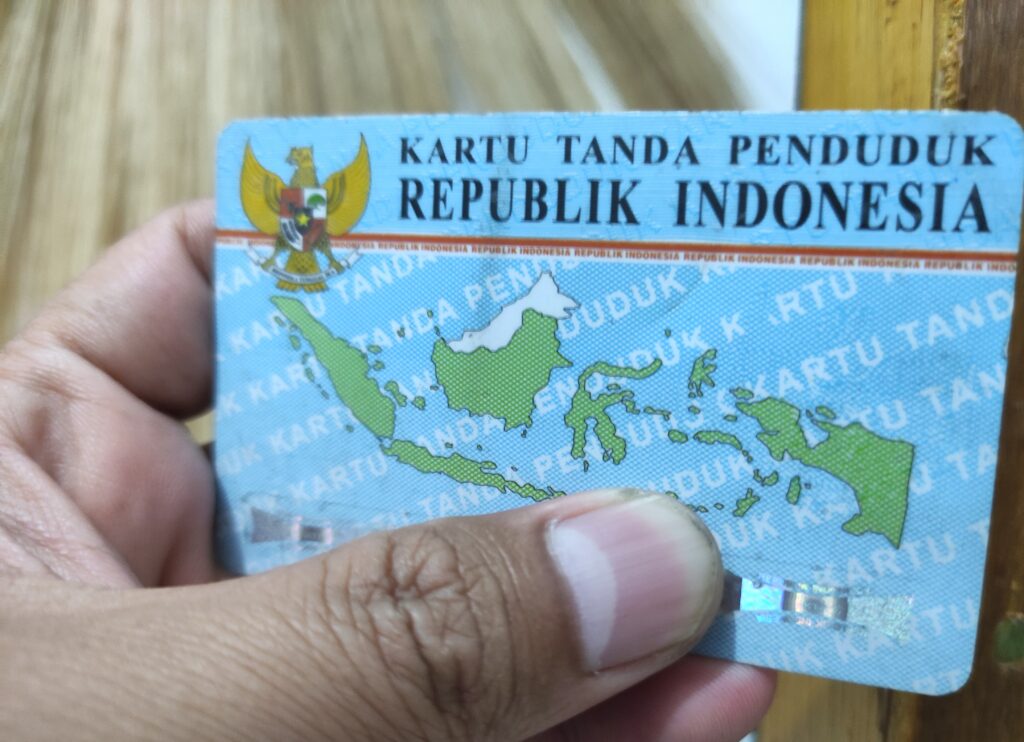 Oknum Pegawai Honorer Dispendukcapil Kabupaten Malang Terjaring OTT pungli E-KTP