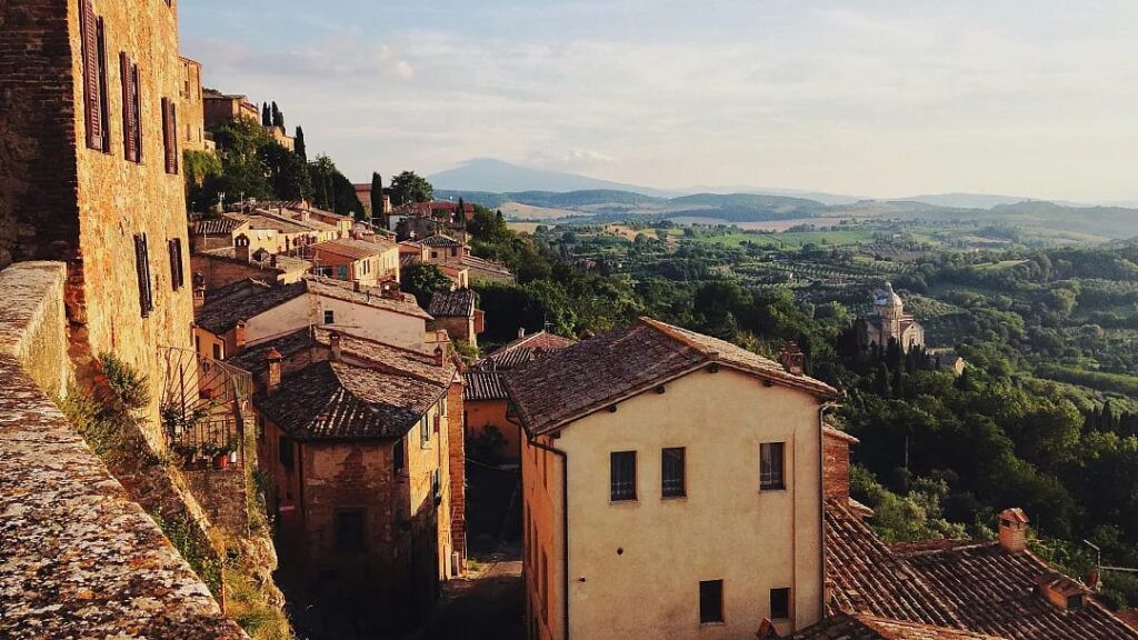 Kota di Italia ini Akan Membayar Rp 500 Juta Untuk yang Mau Tinggal di Wilayahnya
