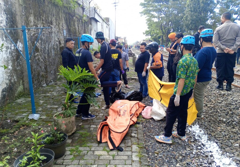 Pria Mergosono Malang Menabrakkan Diri ke Kereta Api, Tubuh Ditemukan Terpotong-potong