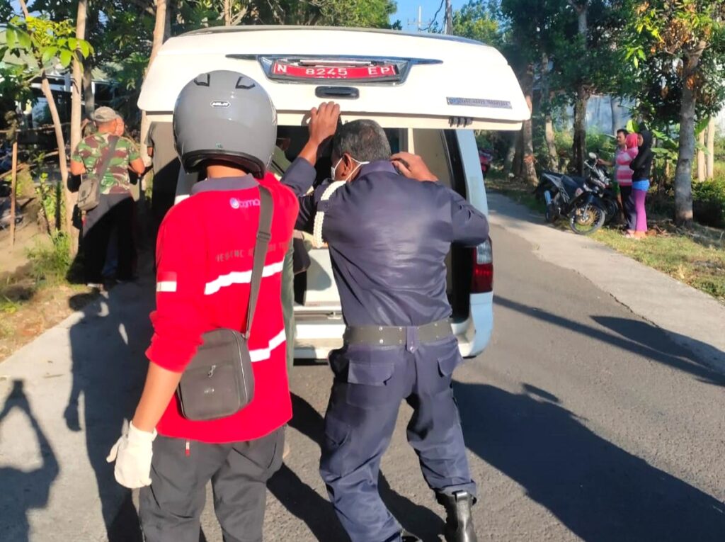 Ngebut, Pria asal Malang Tabrak Pohon dan Ditemukan Tewas di Lokasi