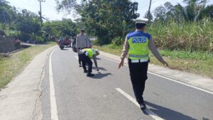 Adu Banteng Scoopy VS Kijang LGX di Pagak Malang, Satu Korban Tewas di Tempat