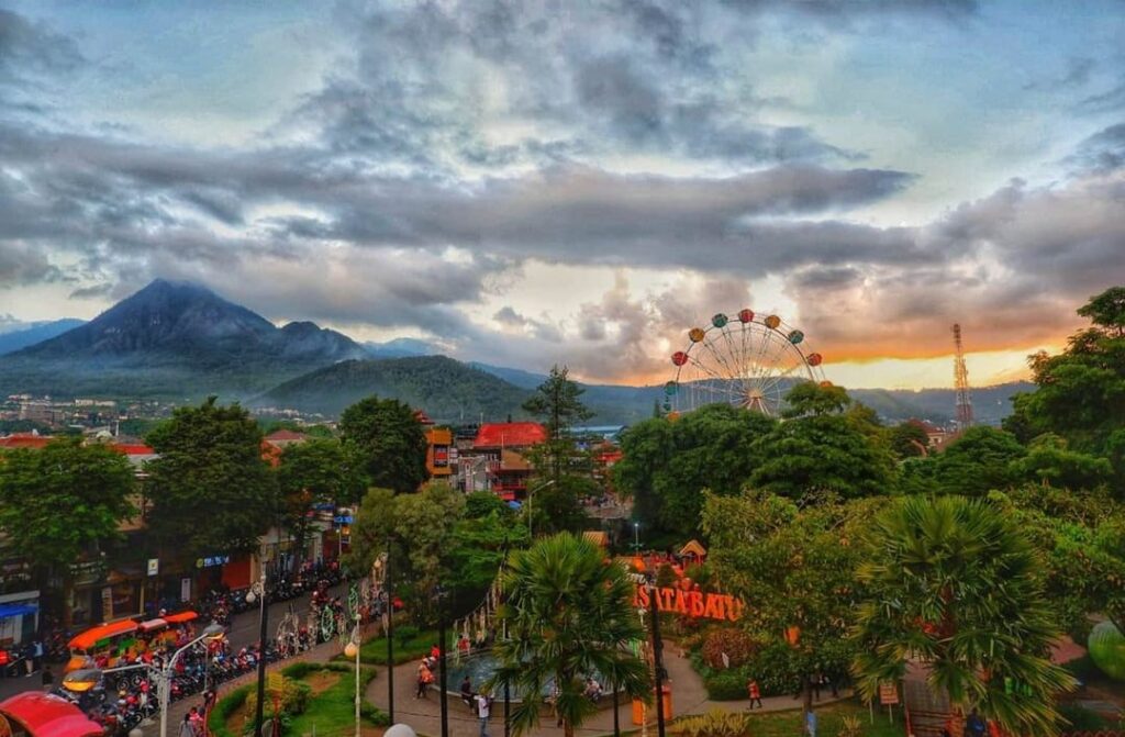 Bianglala di Alun-Alun Kota Batu Dua Tahun Mangkrak Bakal Direvitalisasi, Anggaran Miliaran Rupiah Diusulkan