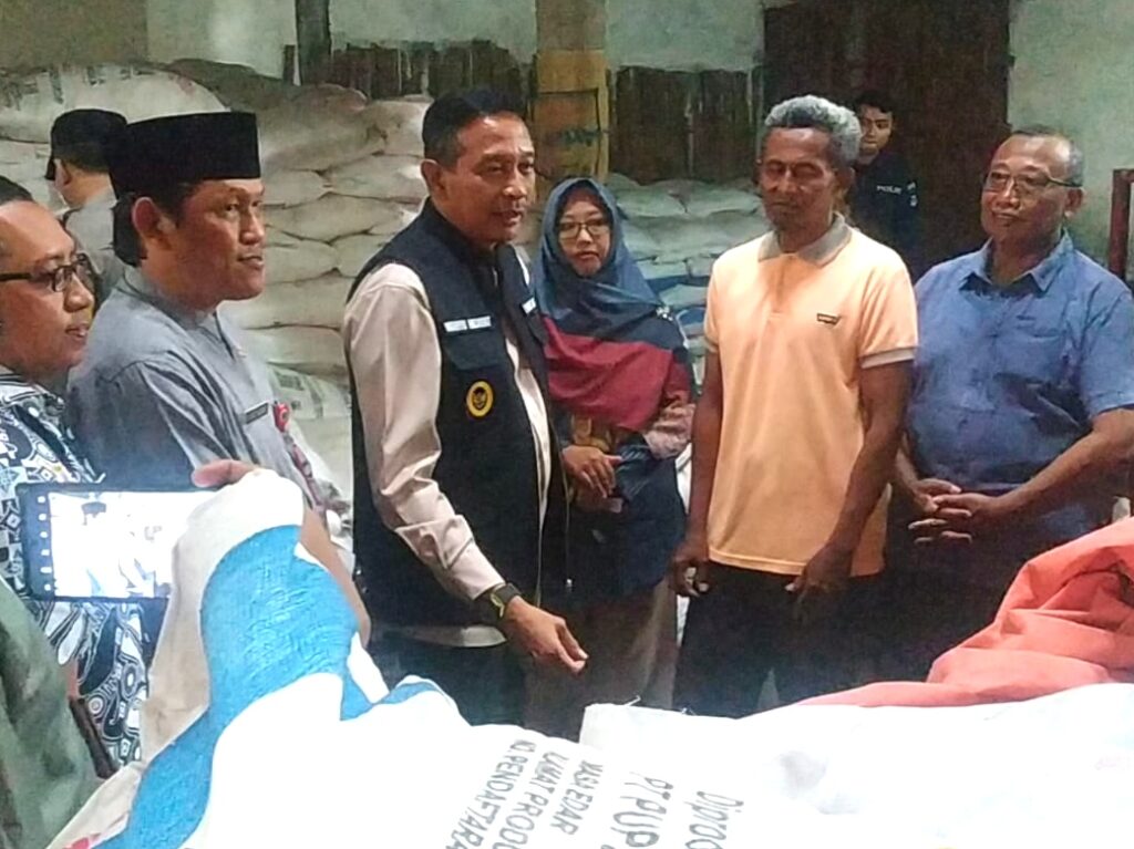 Pj Wali Kota Malang Pastikan Ketersediaan dan Penyaluran Pupuk Bersubsidi Tepat Sasaran ke Petani