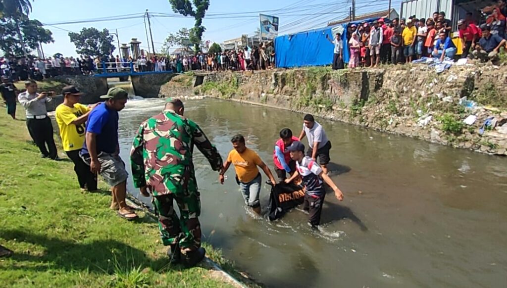 Warga Gondanglegi Malang Digemparkan Mayat Pria Mengapung di Anak Sungai Brantas