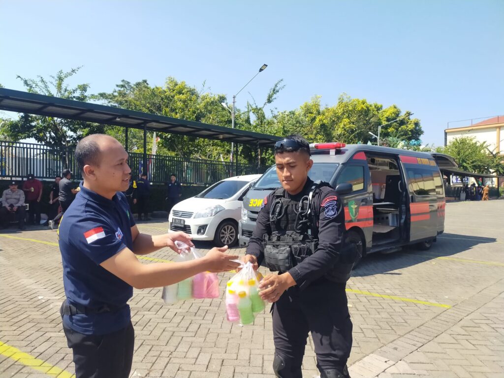 Rawat Kesehatan Personil Polres Batu Jelang Pilkada, RS Bhayangkara TK III Hasta Brata Batu Terjunkan Tim Medis
