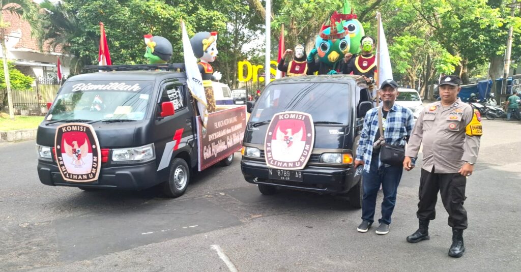 Kawal Kirab Maskot dan Sosialisasi Pilkada 2024, Polresta Malang Kota Dukung Kesuksesan Pilkada