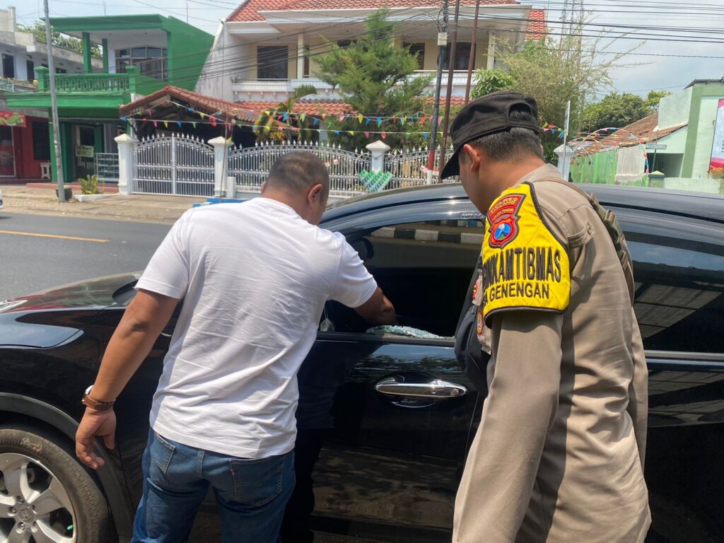 Polisi Buru Pelaku Pencuri dengan Pecahkan Kaca Mobil di Pakisaji Malang