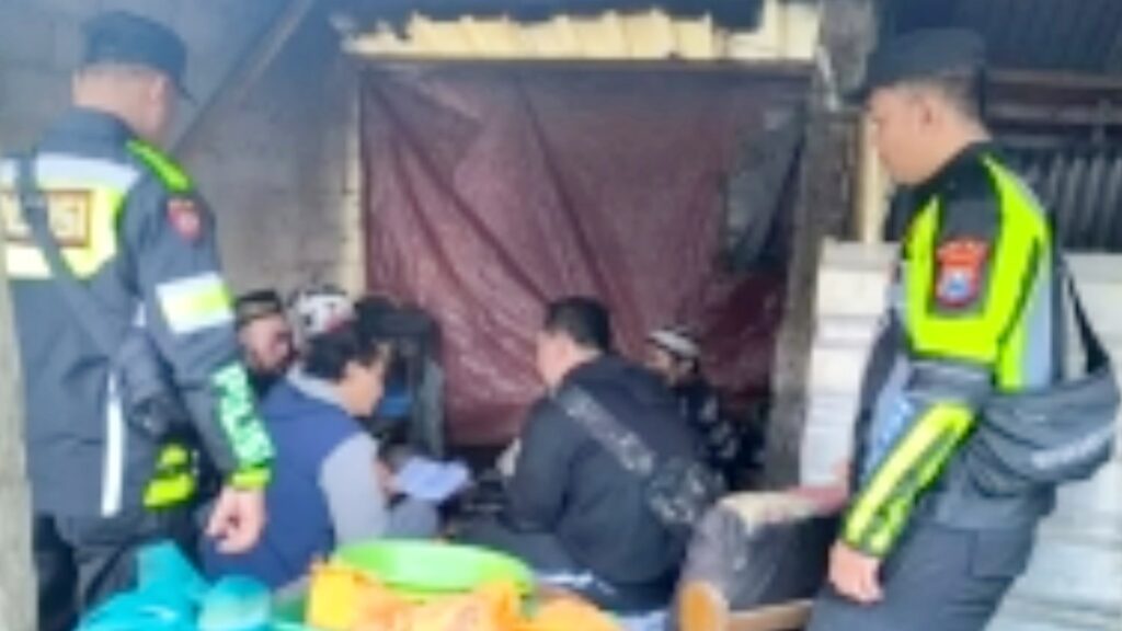 Gadis di Kota Batu Gantung Diri di Rumah Saat Orangtuanya Pergi Servis Motor