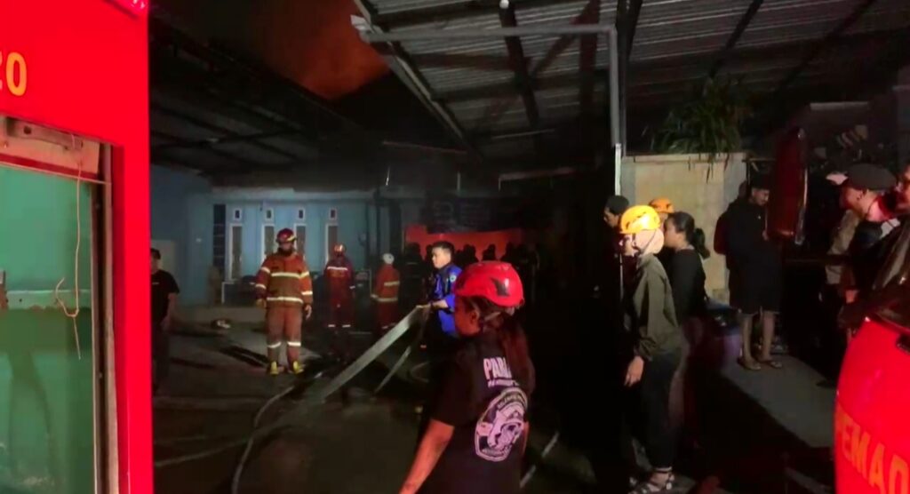 Pasar Comboran Kebakaran, Hingga Kini Belum Diketahui Penyebabnya