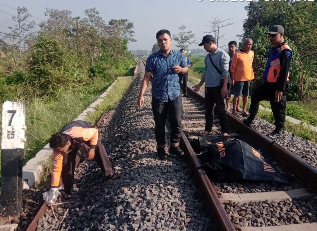 Kakek 67 Tahun Tewas Tertabrak Kereta di Perlintasan Dusun Tamanayu, Kepanjen