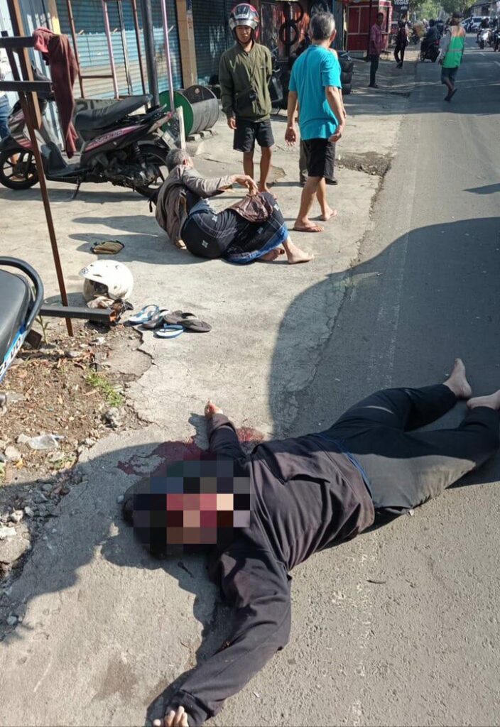 Dua Orang Terluka Dalam Kecelakaan Motor di Jalan Karya Timur Blimbing Kota Malang