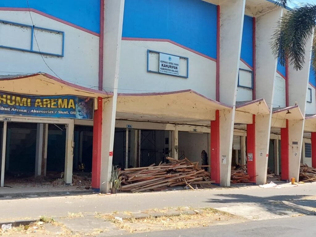 Jelang Selesai Renovasi, Masalah Baru Selimuti Stadion Kanjuruhan