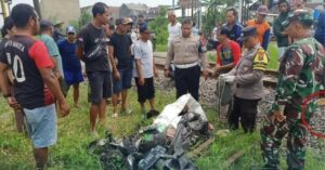 Diduga Trobos Palang Pintu, Pemotor Tertabrak KA Matarmaja di Pakisaji Malang