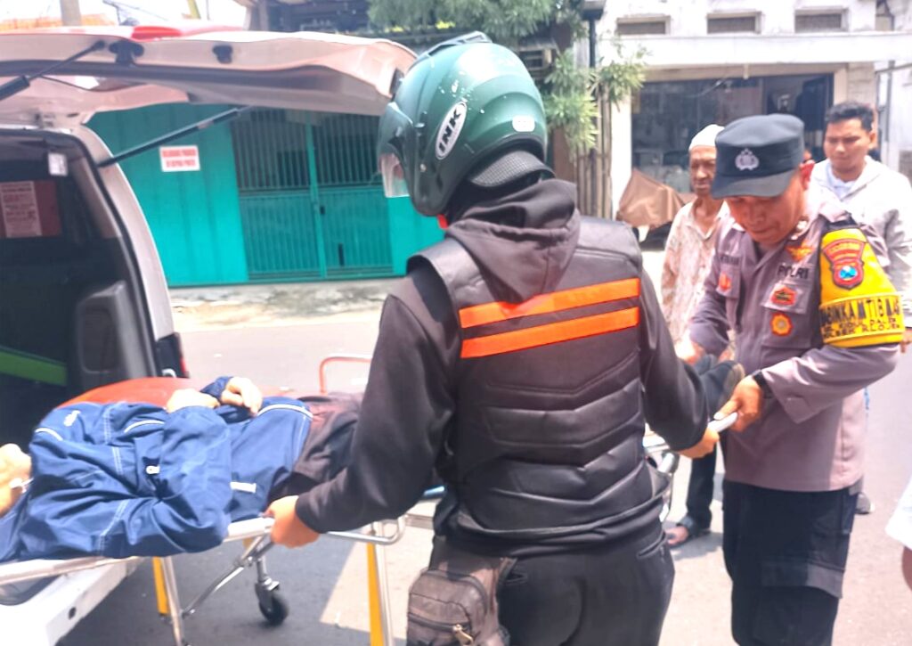 Geger, Warga Meninggal Secara Mendadak di Depan Toko Kain