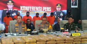 Polisi Bongkar Jaringan Narkoba Antar Pulau, 6 Ditangkap dan 166,58 Kg Ganja Disita