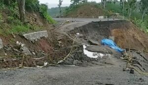 Usai Diperbaiki Setelah Ambles, Kelok 9 di JLS Malang Kini Ambles Lagi