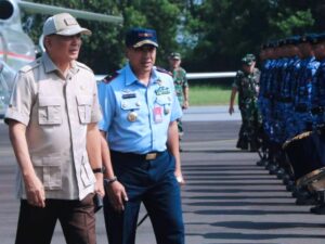 Menteri Pertahanan RI Kunjungi SMA Taruna Nusantara dan PT PINDAD Turen