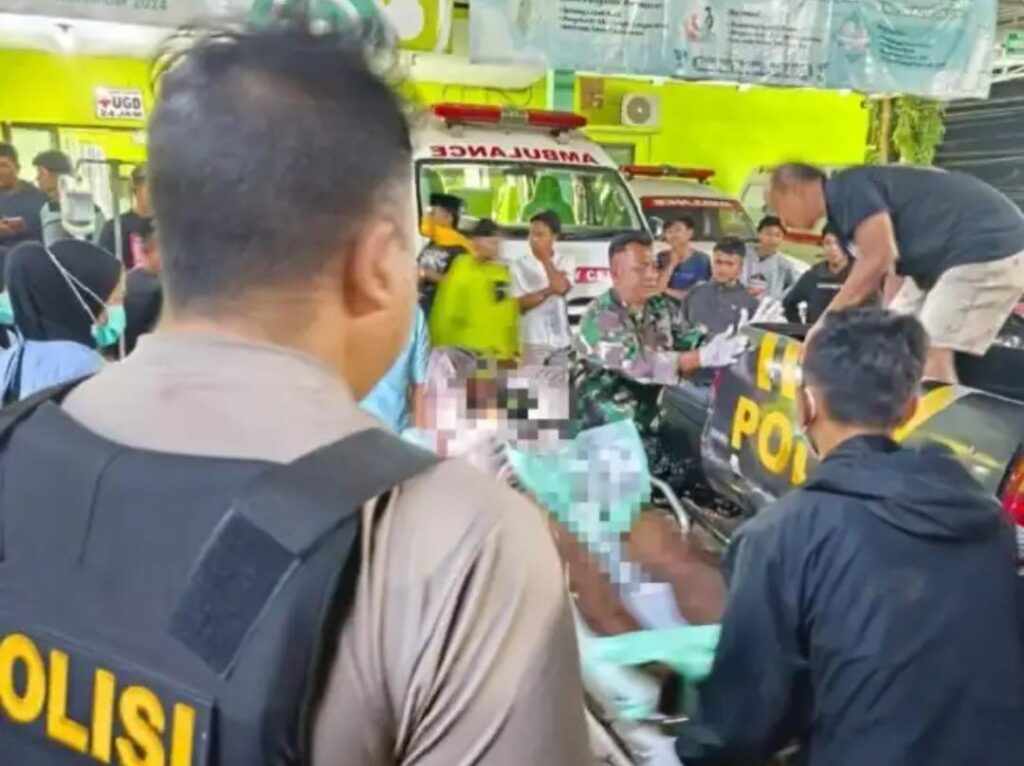 Ngamuk, ODGJ Bacok 8 Orang Pemotor di Ampelgading Malang