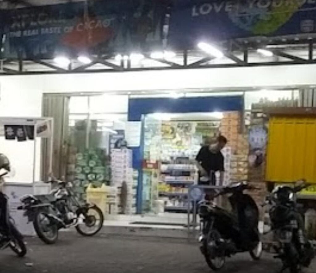 Maling Obok-Obok Toko Grosir di Kota Malang, Bermacam Rokok dan Uang Dilaci Kasir Raib Digondol Pelaku
