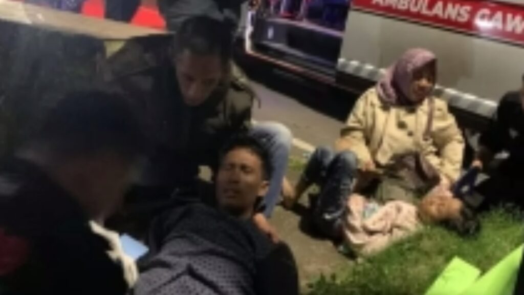 Pemotor Satu Keluarga Asal Singosari Alami Kecelakaan Tunggal di Jalur Klemuk Kota Batu