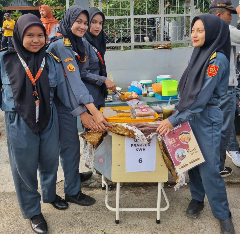 SMK Swasta Diponegoro Tumpang Gelar Pameran UMKM Untuk Keluar Mindset