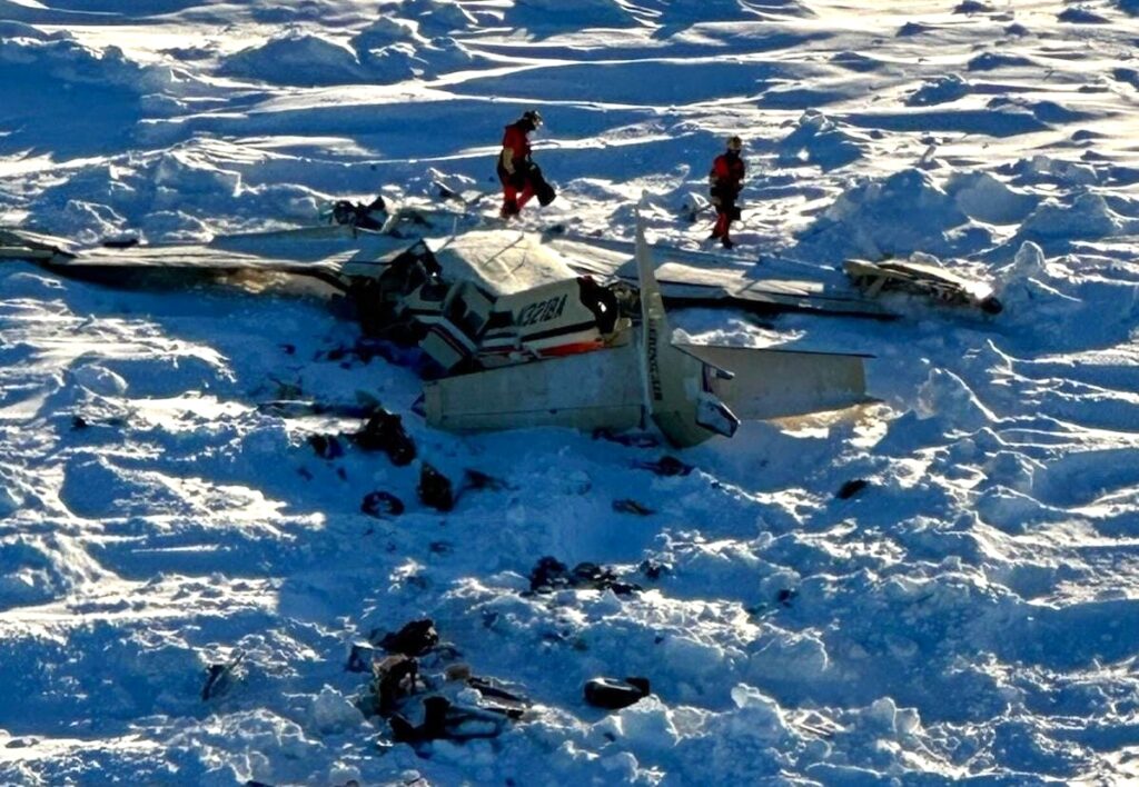 Kecelakaan Pesawat Alaska, Penjaga Pantai Menemukan Reruntuhan Pesawat dan 10 Orang Tewas