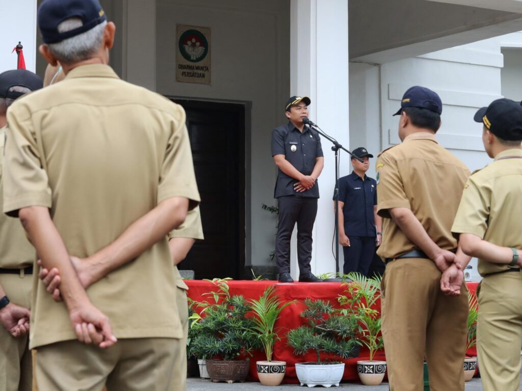 Pimpin Apel Perdana, Wakil Wali Kota Malang ‘Kulo Nuwon’ Pada Seluruh ASN