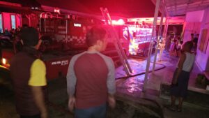 Magicom Korslet, Rumah Warga di Desa Sepanjang Kabupaten Malang Terbakar Hebat
