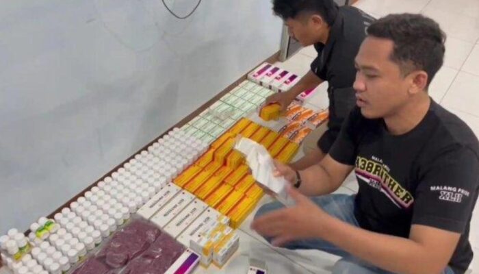 Polisi Bongkar Produksi Obat Ilegal Beromzet Rp 5 Juta Sebulan