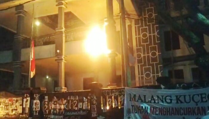 Polisi Amankan 6 Orang Buntut Pengrusakan Gedung Dewan