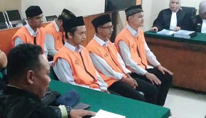 Terdakwa Kasus Pabrik Narkoba Dituntut Hukuman Mati dan Seumur Hidup