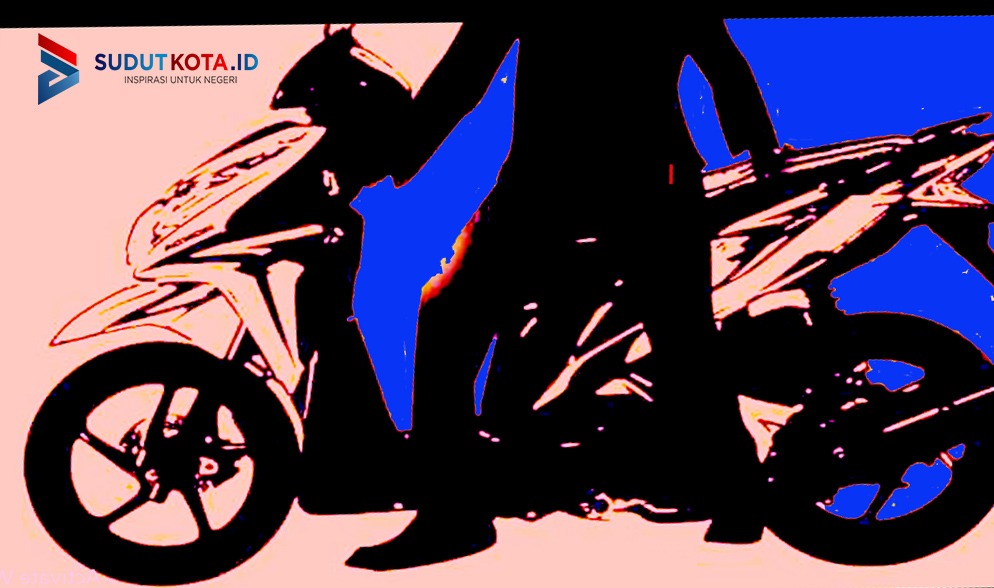 Marsinah (65), warga Dusun Glongosor, Desa Sidorejo, Kecamatan Jabung, Kabupaten Malang, ketiban sial. Motor kesayangannya dibawa kabur orang tak dikenal yang nyaru jadi pembeli di warungnya, pada Selasa (29/4/2025) kemarin.