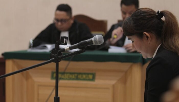 Panik di Sidang, Isa Zega Tantang JPU dan Shandy Sumpah Pocong