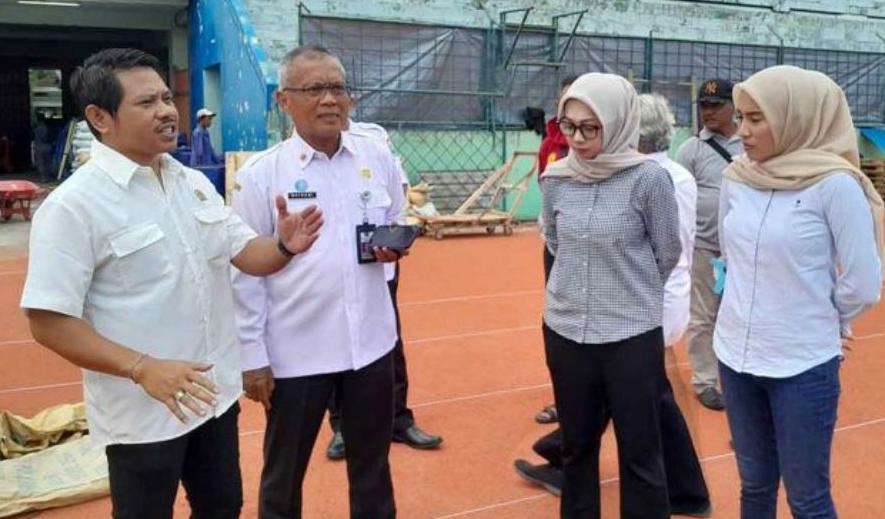 Anggota Komisi D DPRD Kota Malang, Ginanjar Yoni Wardoyo, menyuarakan kritik keras terhadap kurangnya publikasi dan perencanaan pembangunan venue yang dinilai belum tertata jelas.
