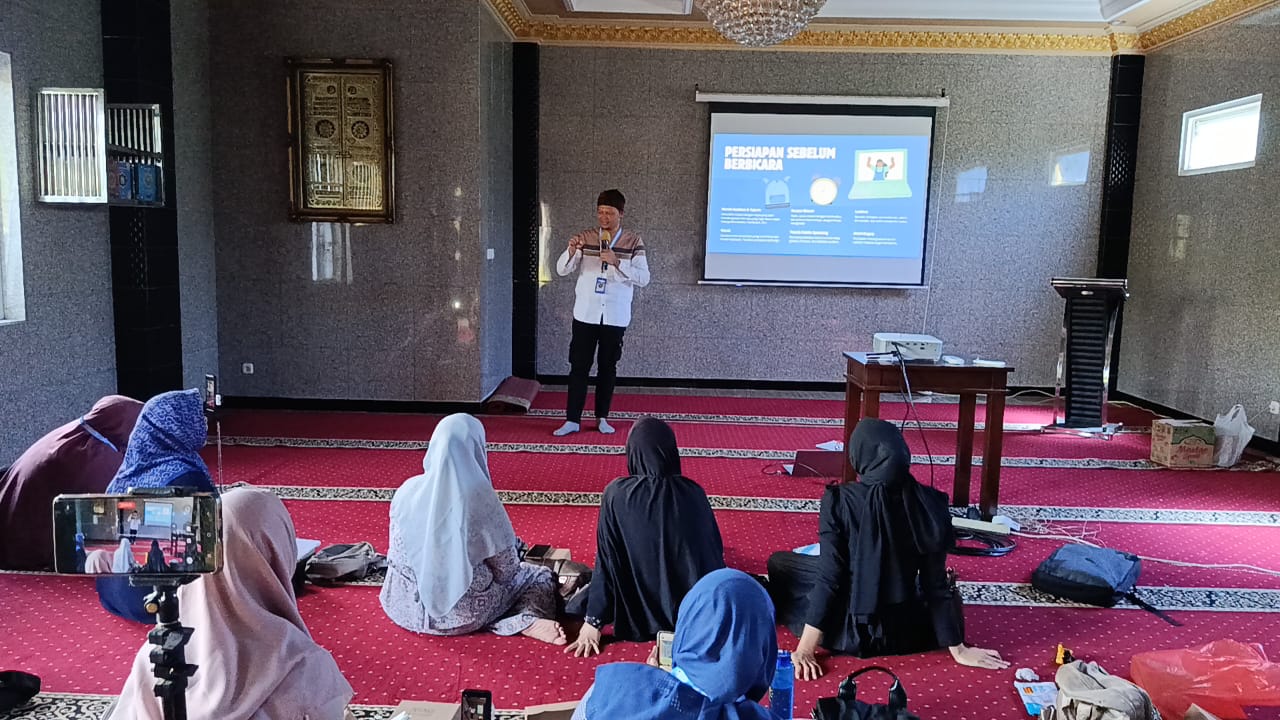 Komisi Nasional Perlindungan Anak (Komnas PA) Kabupaten Malang sukses menyelenggarakan acara Workshop Public Speaking dan Sertifikasi Pemateri Sosialisasi Stop Bullying, Selasa (14/5/2025).