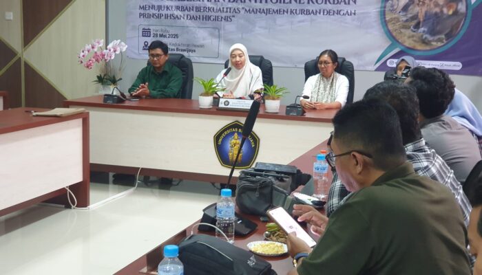 Fakultas Kedokteran Hewan UB Kerahkan 916 Relawan untuk Periksa Hewan Kurban