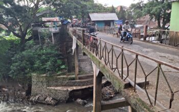 Kerusakan kembali menghantui Jembatan Brawijaya lebih dikenal warga sebagai Jembatan Splendid, yang menghubungkan kawasan wisata flora dan fauna Splendid dengan Jalan Majapahit.