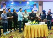Semangat kebersamaan dan solidaritas mewarnai peringatan Hari Buruh Internasional 2025 yang digelar di Hotel Savana, Kota Malang, Kamis (1/5/2025).