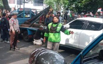 Polisi beberkan kronologi insiden tabrak lari mobil Nissan Juke bernopol L 1902 FL, di Jalan Sukarno Hatta (Suhat), Kota Malang, Kamis (1/5/2025), sekitar pukul 14.00 WIB, siang tadi.