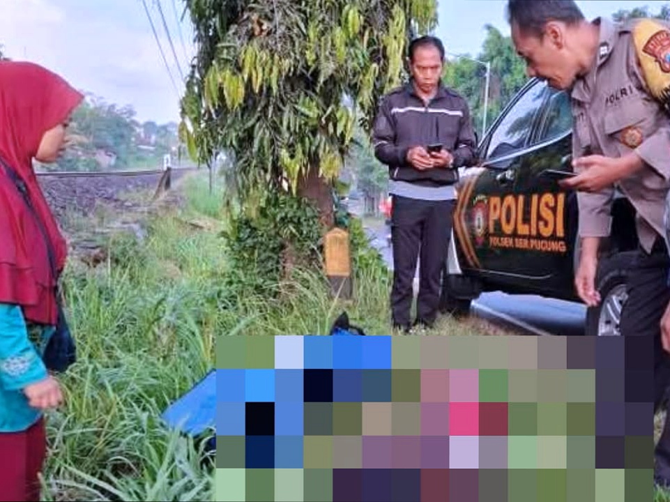 Sebuah kecelakaan tunggal terjadi di Jalan Raya Kuncoro, Kecamatan Sumberpucung, Kabupaten Malang, pada Selasa (6/5/2025) pagi.