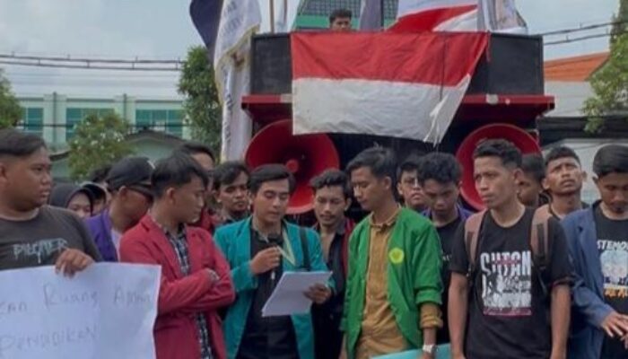 Aliansi Jatim Melawan Nyatakan Mosi Tidak Percaya terhadap DPRD Jatim